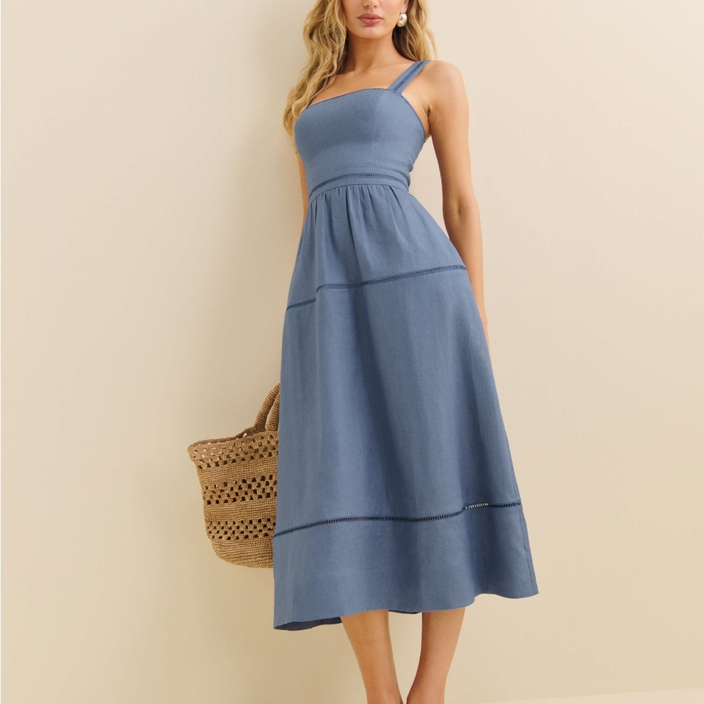 Blue Sleeveless Midi Dress - Classic Summer Style